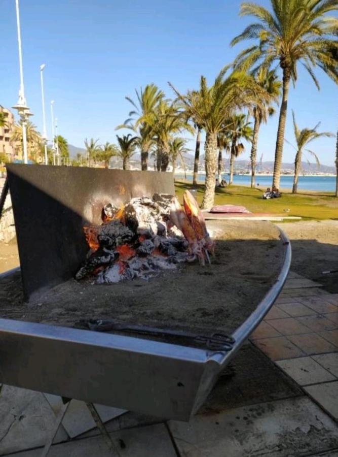 Habitacion Doble En Apartamento Compartido Dream In Malaga, Junto A Vialia Y Playa Exterior photo